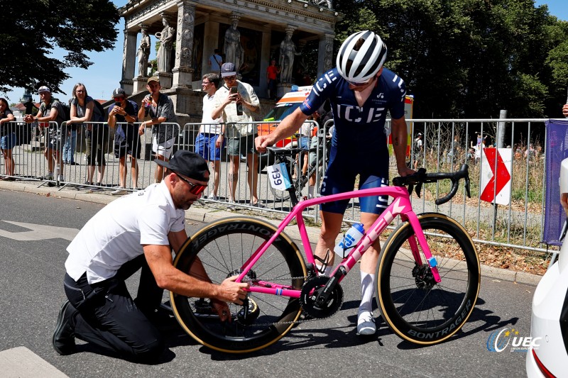 European Championships Munich 2022 - 2022 UEC Road Elite European Championships - Men's Road Race - 14/08/2022 - Ingvar Omarsson (ISL) - photo Luca Bettini/UEC/SprintCyclingAgency?2022
